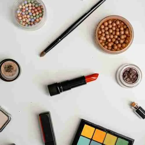basic makeup products for beginners
