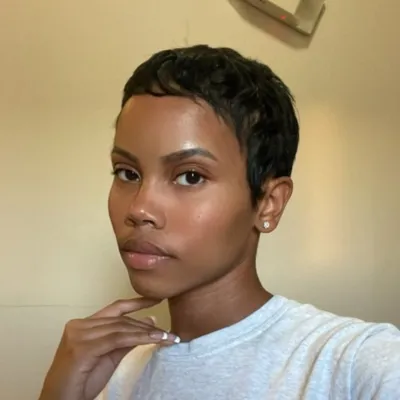 Short Razor Cut Hairstyles for Black Ladies