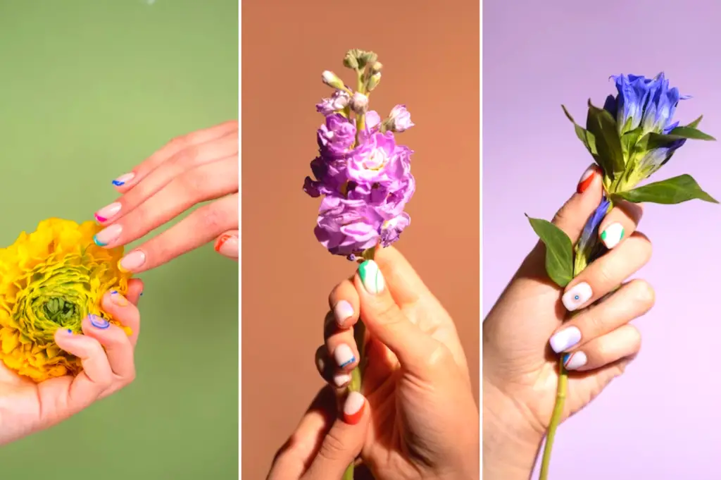 Spring flowers with cute spring nail designs
